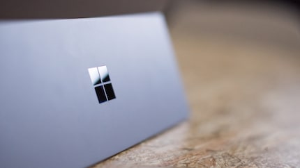 The magnesium alloy looks nice and feels at least as good as an aluminium case.