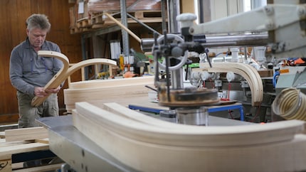 Each 3R wooden sled is the result of long hours of manual labour.