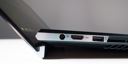 The mechanism for lifting the base is called the Asus «Ergo-Lift hinge».