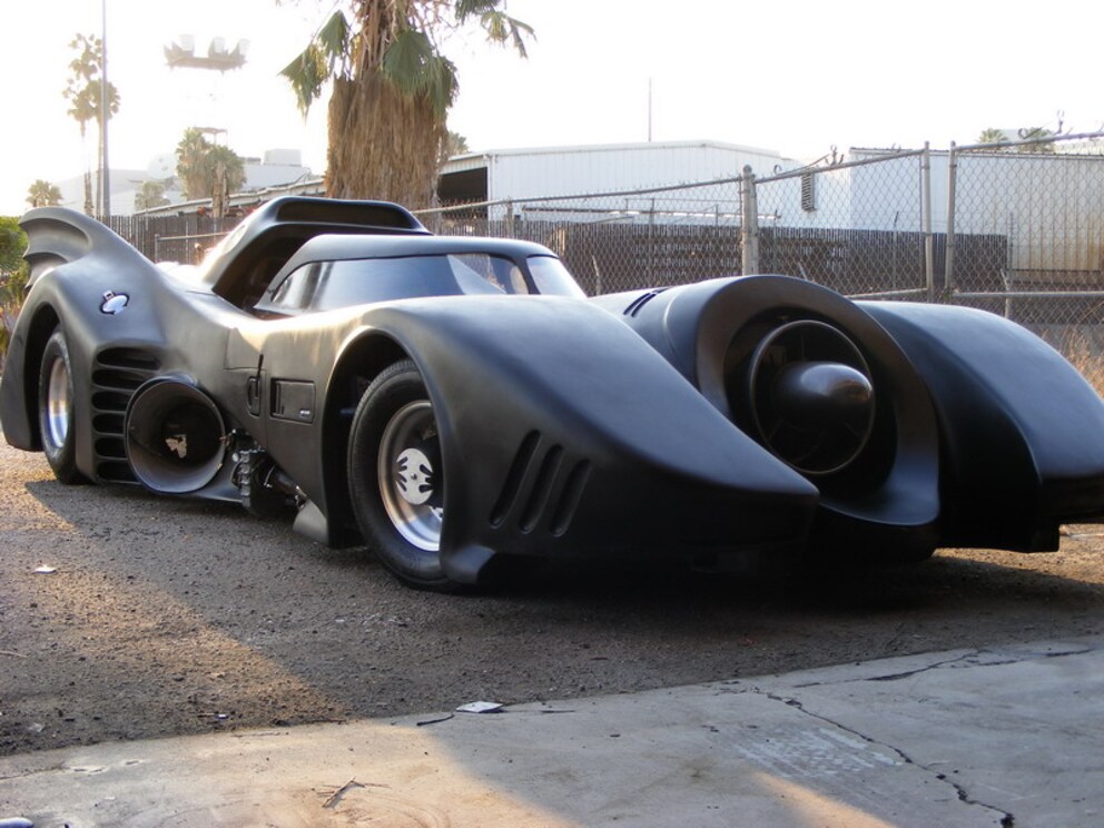 The Batman» Batmobile ist wohl Dodge Charger oder Dodge Challenger - Galaxus