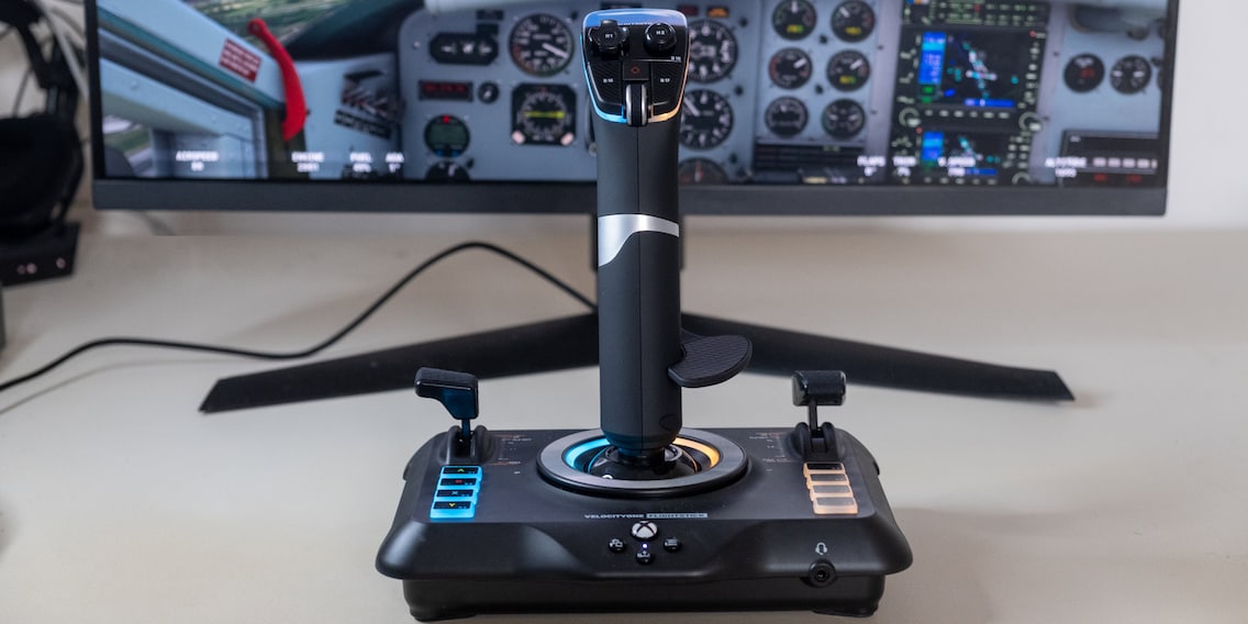 Turn your Xbox One controller into a throttle-and-stick setup with