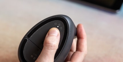 The Bluetooth button on the bottom of the Logitech Lift allows me to switch between up to three linked devices.