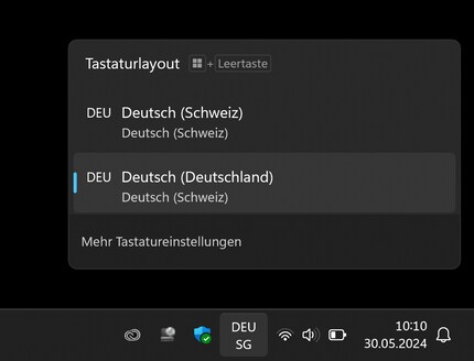 Anstelle von «Windows-Taste + Leertaste» kannst du die Sprache auch mit einem Klick auf das entsprechende Symbol in der Taskleiste wechseln (hier «DEU SG»).